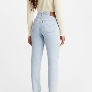 Levi’s light wash jeans